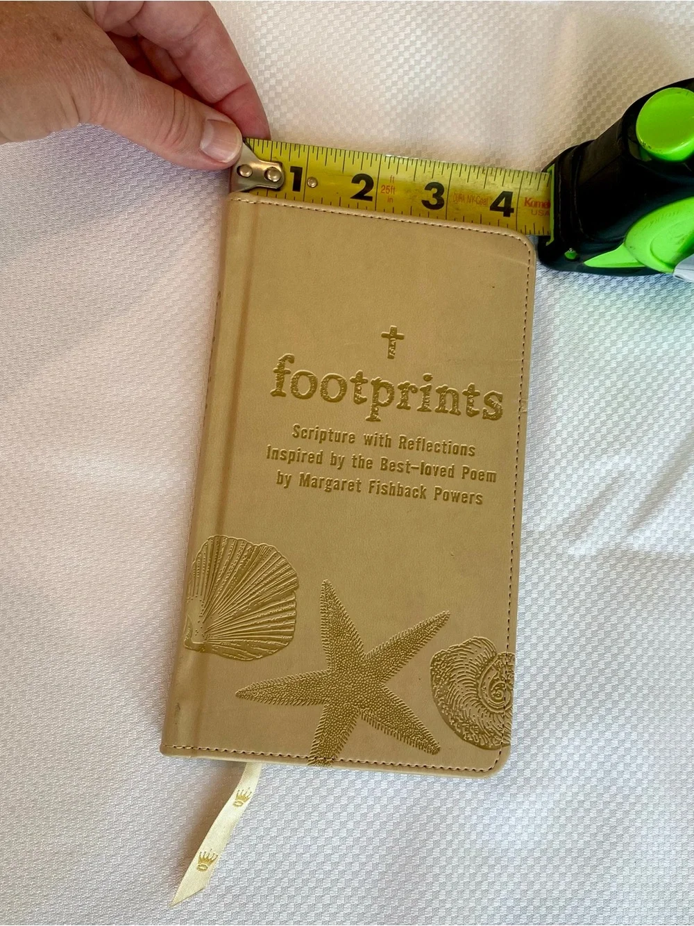 Footprints Scripture with reflections by Nary Fishback Powers - Gold